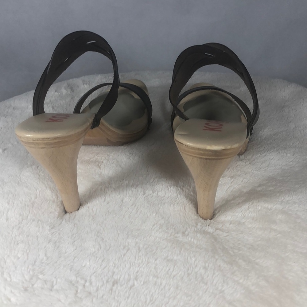 MICHAEL KORS, Sandal ,Size 9 , Brown & Cream Color - Picture 4 of 6